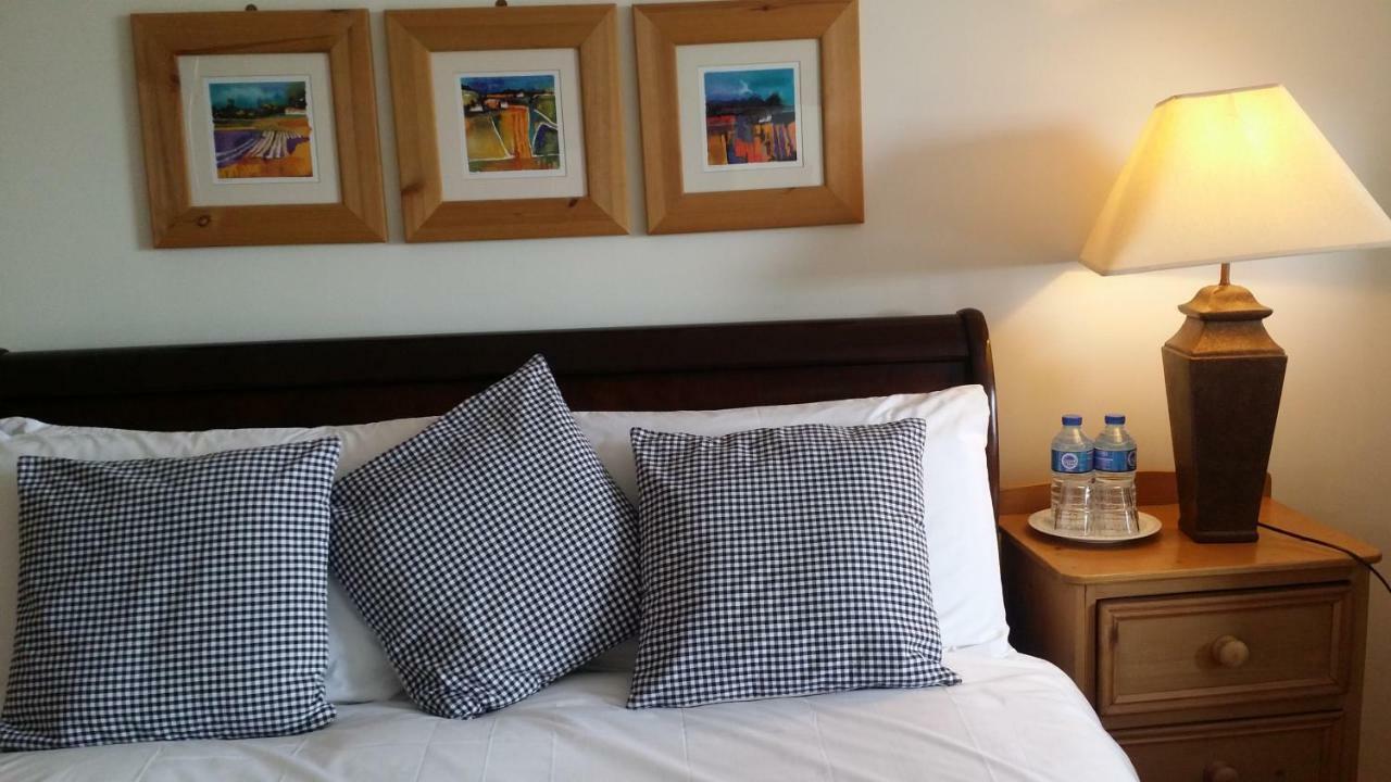 Bed and Breakfast Ross House Роскоммон Экстерьер фото